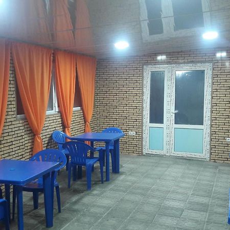 Guest House Ozernaya Cholpon-Ata Ngoại thất bức ảnh