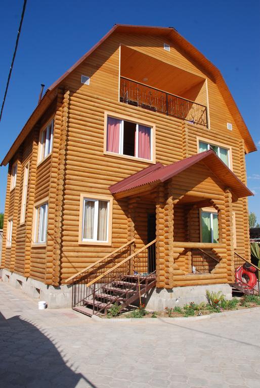 Guest House Ozernaya Cholpon-Ata Ngoại thất bức ảnh